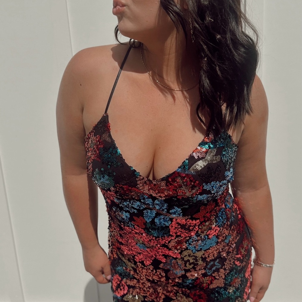 FLORAL PROM DRESS - Picture 3 of 5